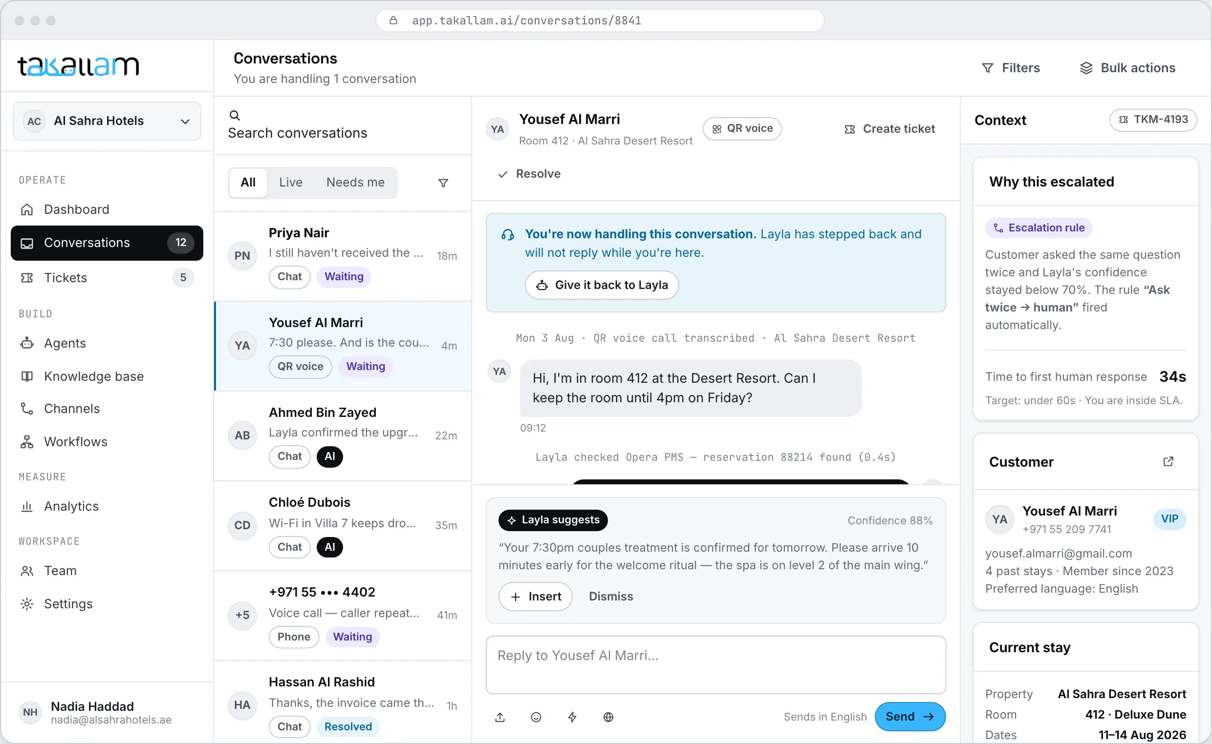A human agent taking over a conversation from the AI with the full transcript visible
